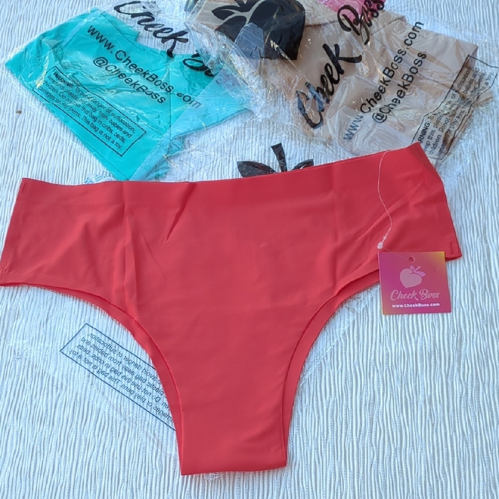 Cheek Boss Colorful Underwear Set Of 3, Medium Size - Picture 2 of 4